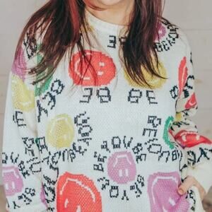 Oversized “Be Kind” Smiley Face Sweater – Size Small (Fits Up to Medium/Large)